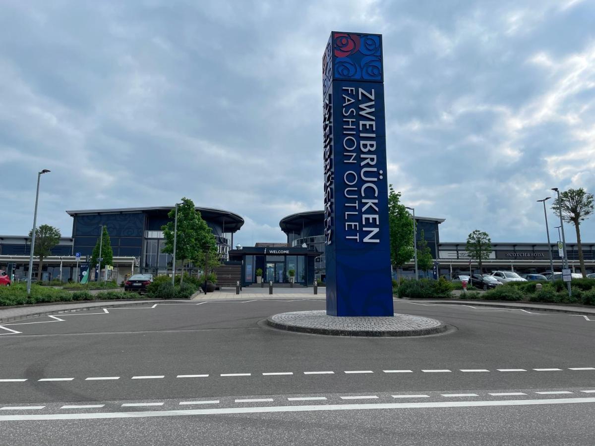 Apartamento Schuhpartment Am Pfaelzer Wald Naehe Outlet Center Zweibruecken Pirmasens Exterior foto